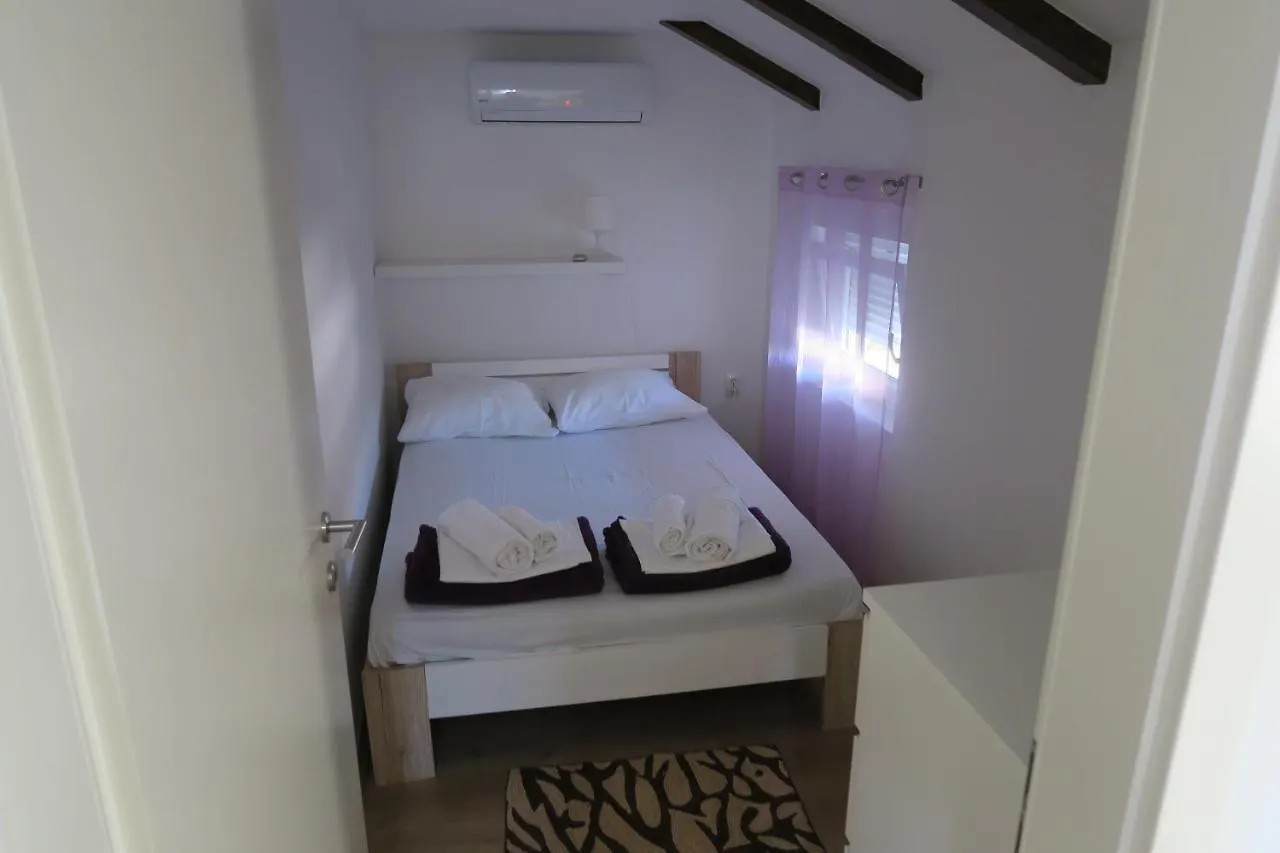 Holiday Home Ljubicic Baska  Croatia