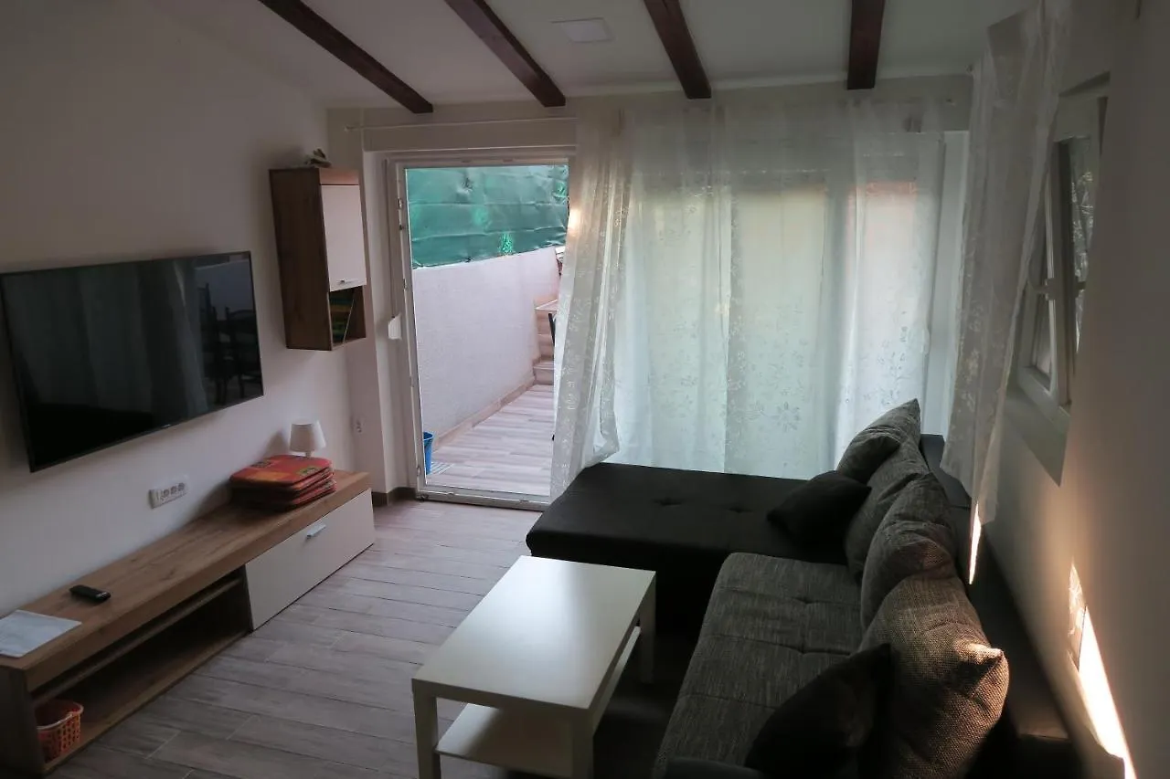 Holiday Home Ljubicic Baska