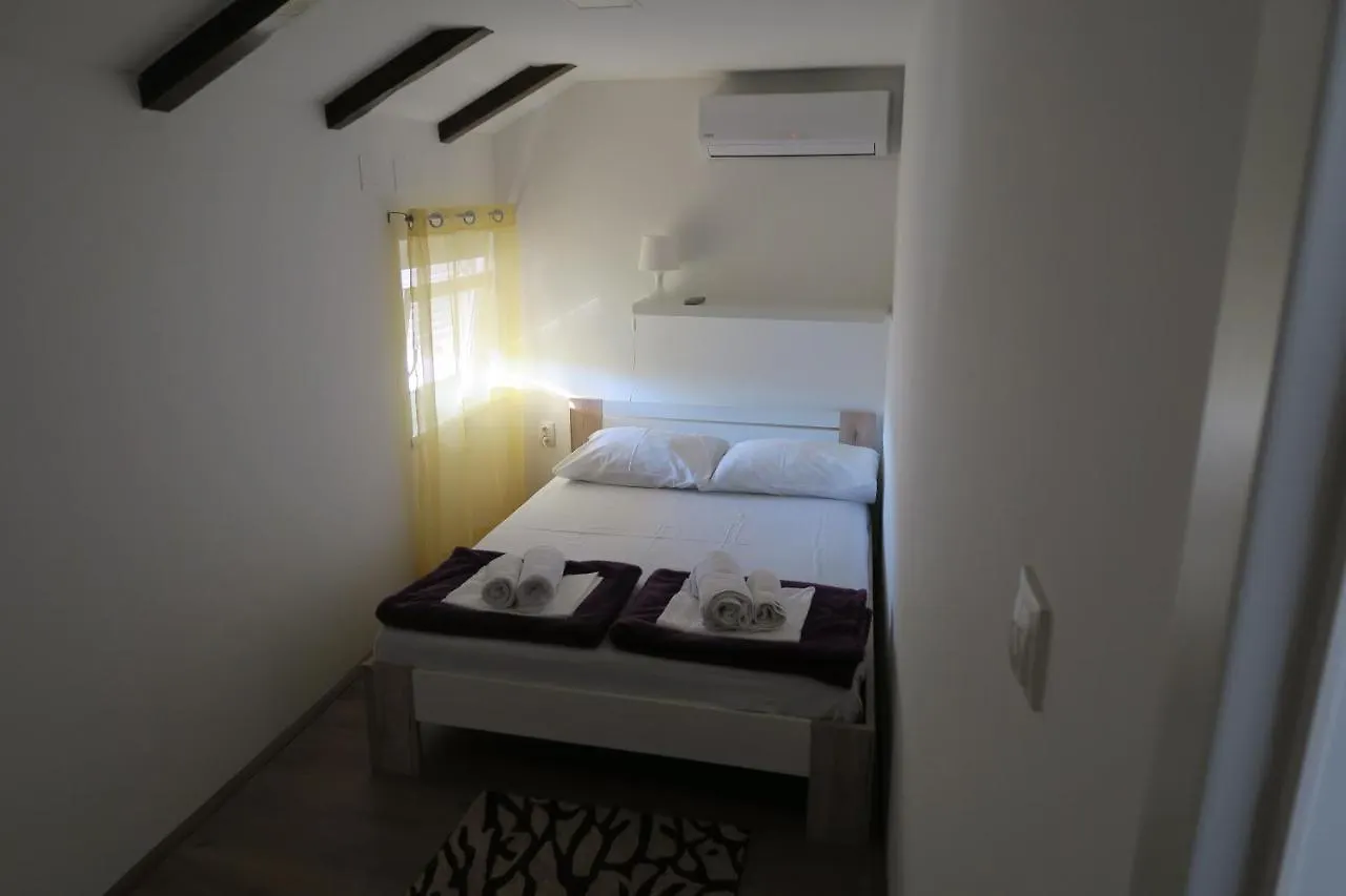 Holiday Home Ljubicic location